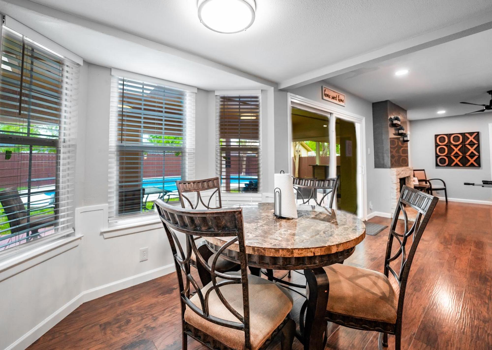 Spacious 4 Bedroom With Pool-Minutes To Seaworld And Lackland Afb Σαν Αντόνιο Εξωτερικό φωτογραφία