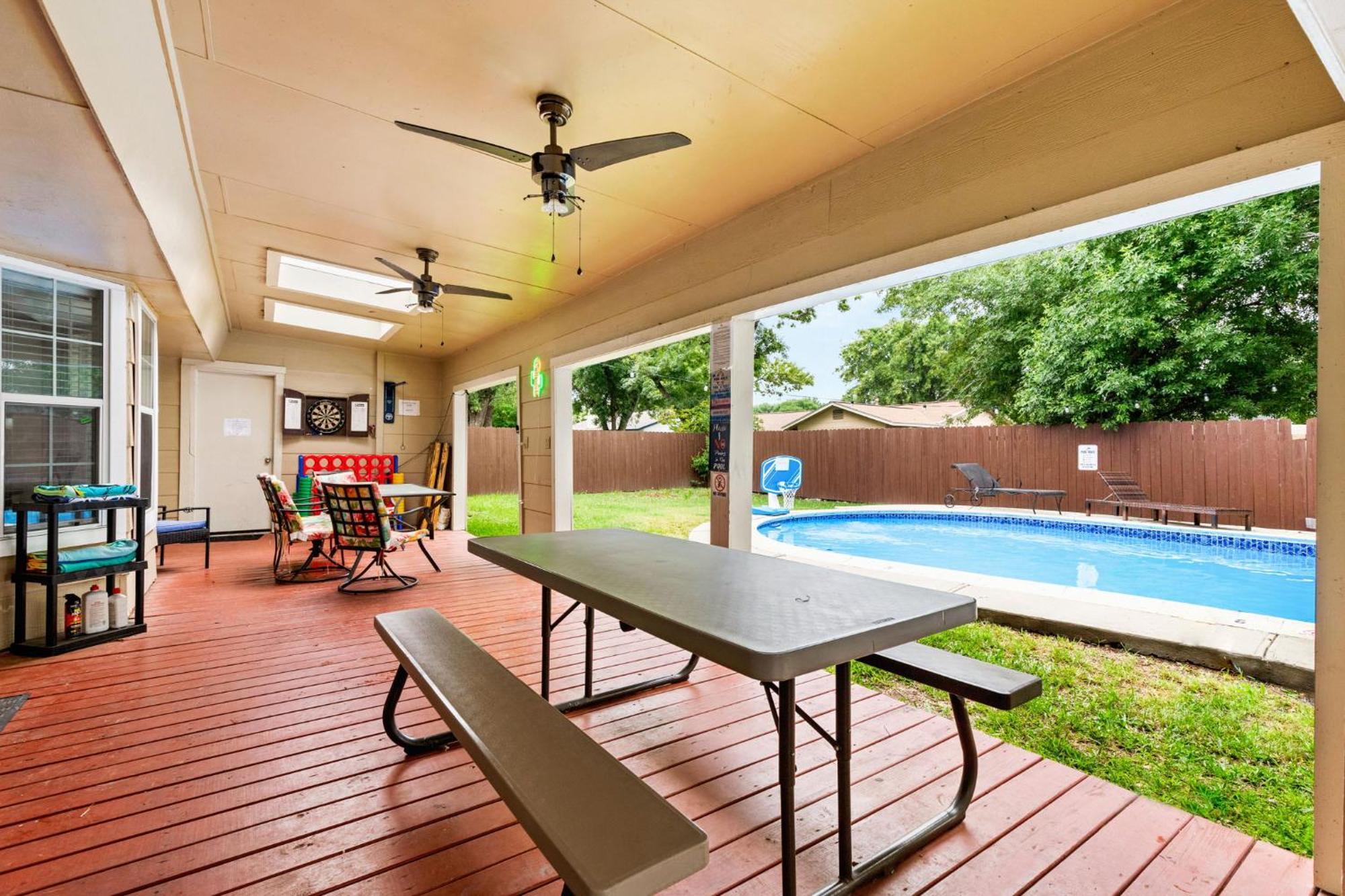 Spacious 4 Bedroom With Pool-Minutes To Seaworld And Lackland Afb Σαν Αντόνιο Εξωτερικό φωτογραφία